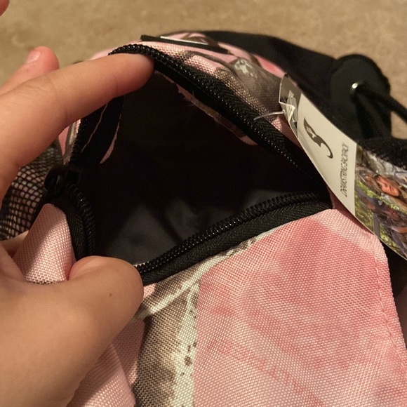 Realtree Drawstring Bag - Picture 7 of 8